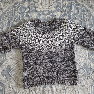 American Eagle Outfitters Black and White Crewneck Sweater